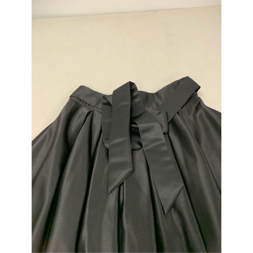 Beautiful Satin High Low Skirt - Picture 3 of 7